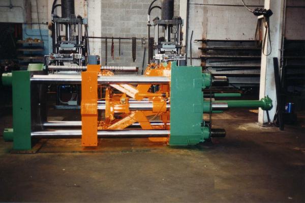 300 toggle clamp section