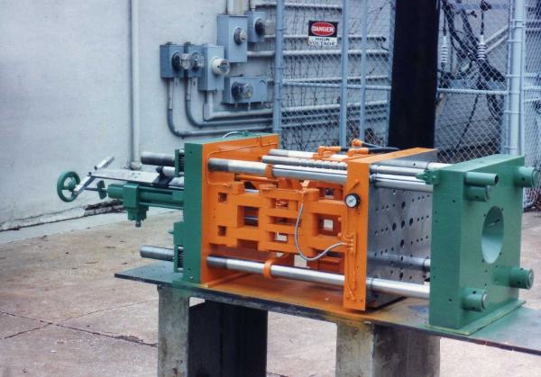 75 toggle clamp section