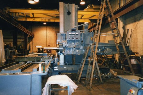 G & L Horizontal Boring Mill