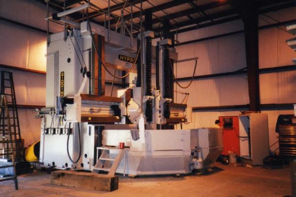 G & L vertical turret lathe